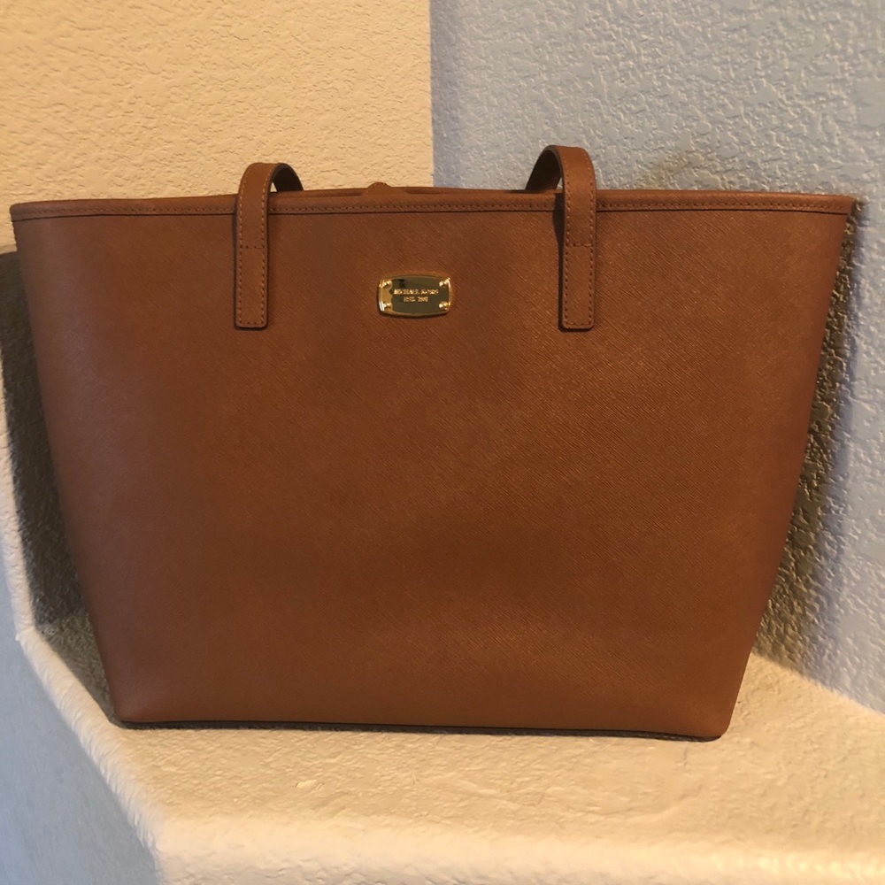 Michael Kors Jet Set Travel Tote